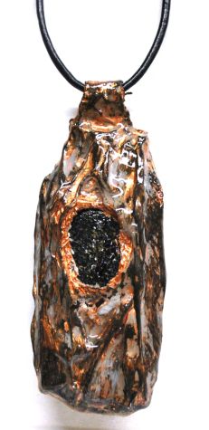 7-Universal Nature Pendant - Crop